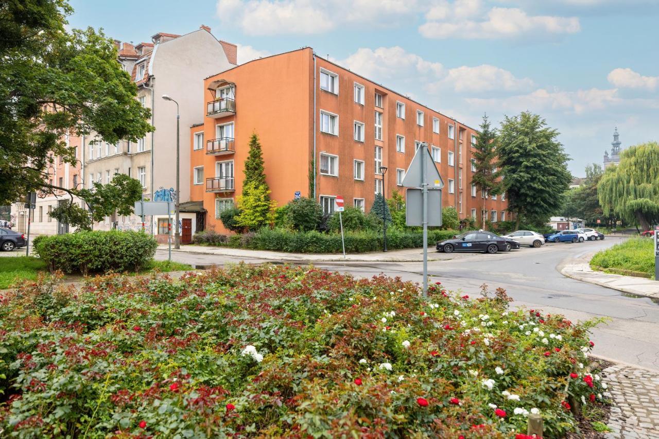 Beautiful One Bedroom Apartment Zamkowa By Rent Like Home Danzig Exterior foto