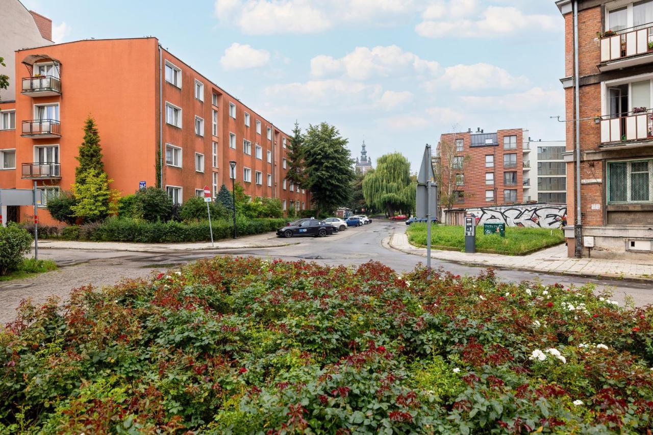 Beautiful One Bedroom Apartment Zamkowa By Rent Like Home Danzig Exterior foto