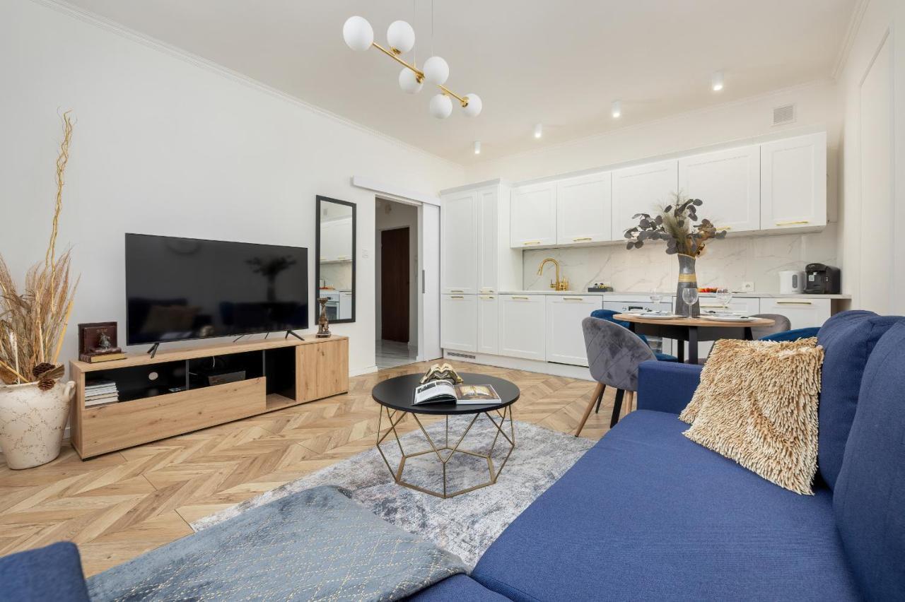 Beautiful One Bedroom Apartment Zamkowa By Rent Like Home Danzig Exterior foto